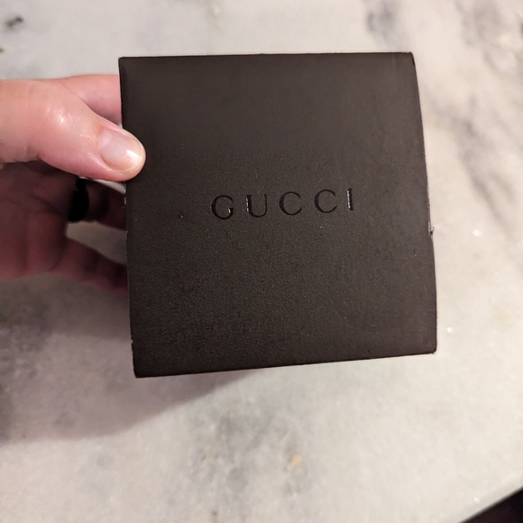 COPY - Gucci NWT 126G TimelessYA126523- smaller wrist fit - Picture 2 of 6
